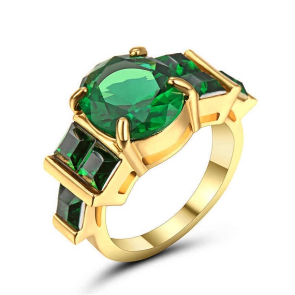Unbranded Jewelry - Vintage Green Emerald Ring 18K Yellow Gold Filled
